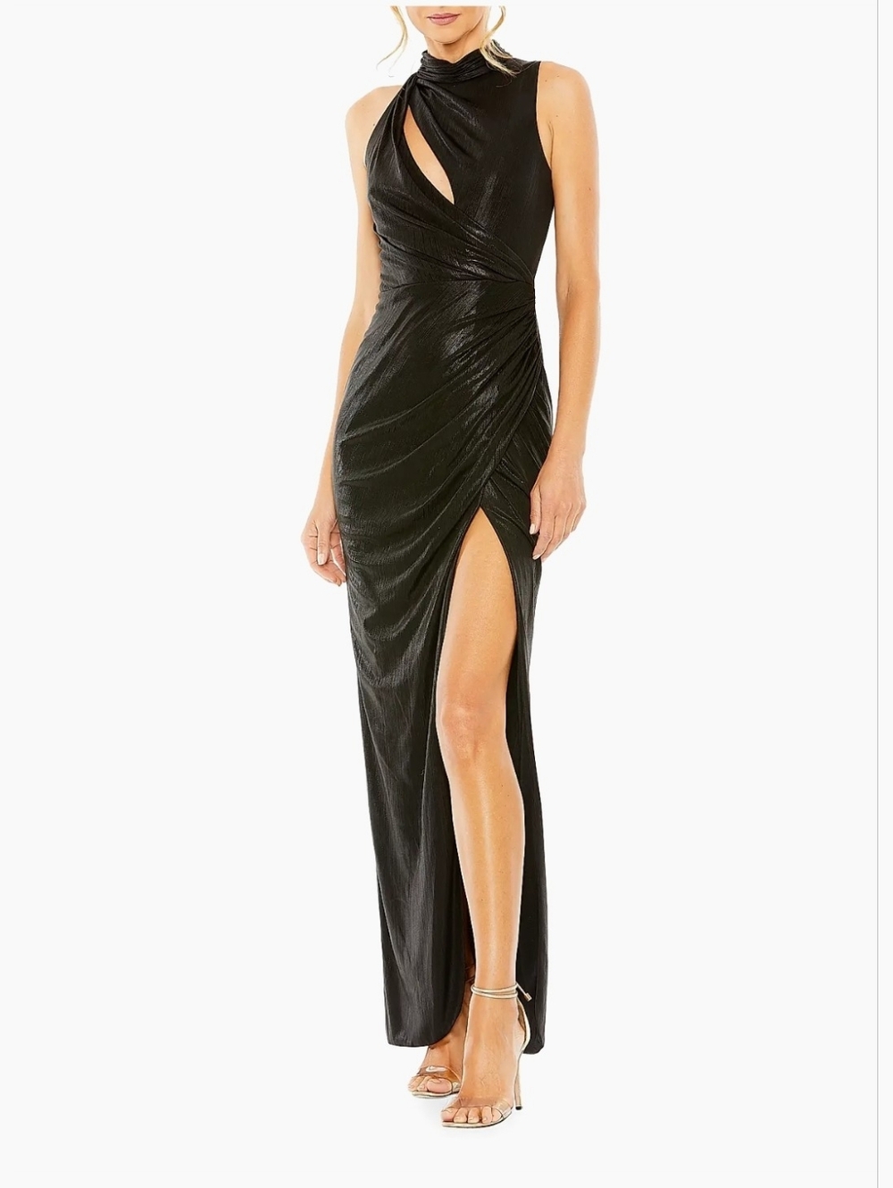MAC DUGGAL Ieena High-Neck Lamé Gown.